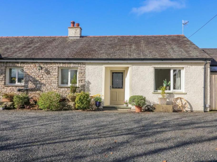 Two Acres- Spacious, Delightful, Pet Free Bungalow Levens Exterior photo